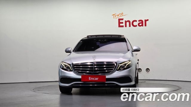 Mercedes-Benz E-Class из Кореи Encar