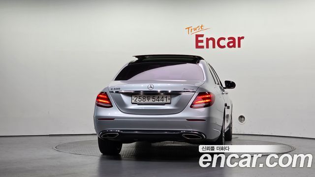 Mercedes-Benz E-Class из Кореи Encar