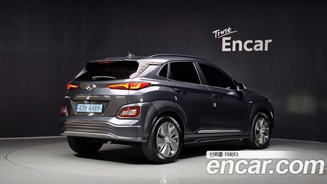 Hyundai Kona Premium — пробег 127 032 км — фото 2 из 5
