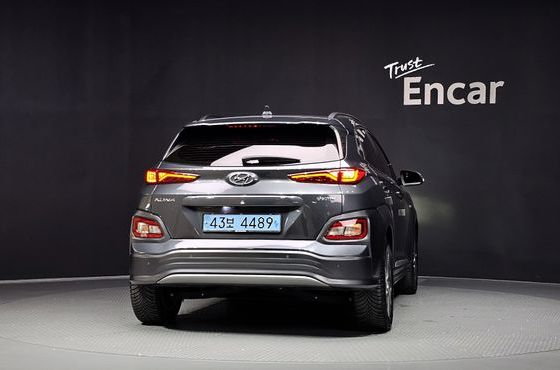 Hyundai Kona Premium — пробег 127 032 км — фото 4 из 5