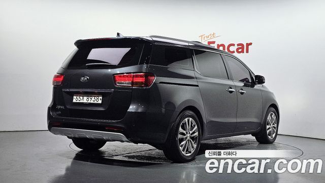 Kia Carnival 9-seater Prestige — пробег 127 219 км — фото 2 из 5