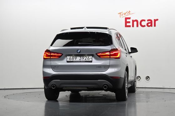 BMW X1 xDrive 18d Joy — пробег 83 488 км — фото 4 из 5