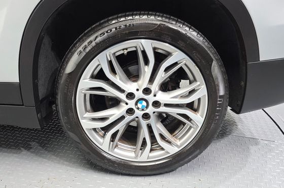 BMW X1 xDrive 18d Joy — пробег 83 488 км — фото 5 из 5