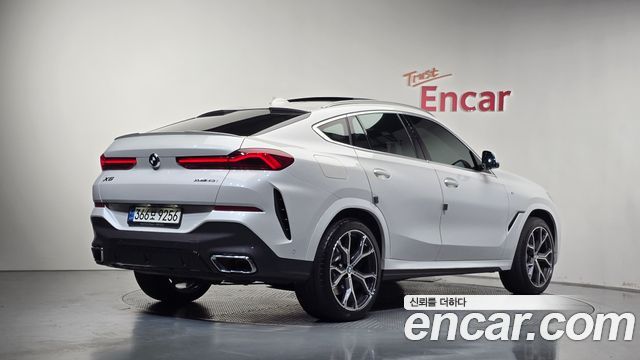 BMW X6 xDrive40i M Sport — пробег 52 534 км — фото 2 из 5