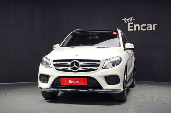 Mercedes-Benz GLE-Class GLE350 d 4MATIC — пробег 67 606 км — фото 3 из 5