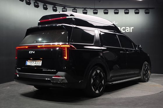Kia Carnival Gasoline 9-Seater Hi Limousine (7-seater Limousine(Special vehicle) — пробег 33 236 км — фото 2 из 5