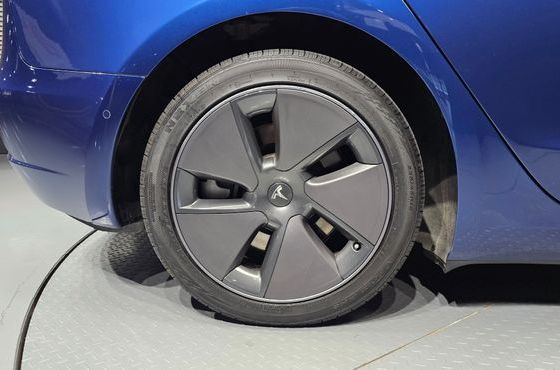 Tesla Model 3 Long Range AWD — пробег 77 370 км — фото 5 из 5