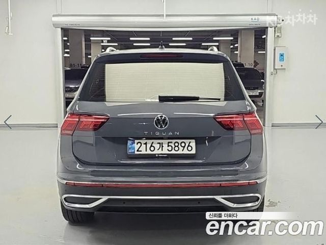 Volkswagen Tiguan 2.0 TDI Prestige — пробег 57 000 км — фото 3 из 5