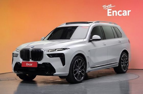 BMW X7 xDrive 40i M Sport 6STR — пробег 15 323 км — фото 1 из 5