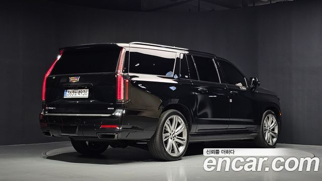 Cadillac Escalade 6.2 ESV ESV Sports Platinum — пробег 4 117 км — фото 2 из 5