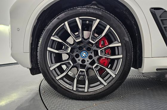 BMW X5 xDrive 50e M Sport — пробег 25 744 км — фото 5 из 5