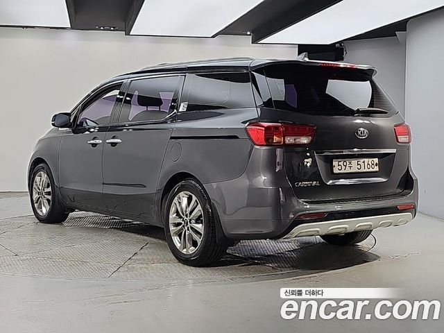 Kia Carnival 9-seater Prestige — пробег 151 532 км — фото 3 из 5