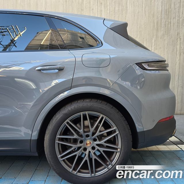 Porsche Cayenne 3.0 E-Hybrid — пробег 7 746 км — фото 4 из 5