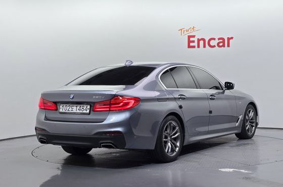 BMW 5-Series 520d M Sport Package Plus — пробег 153 949 км — фото 2 из 5
