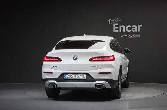 BMW X4 xDrive20i xLine — пробег 7 148 км — фото 4 из 5