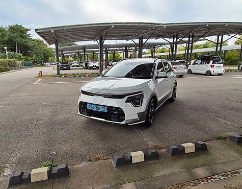 Kia Niro Earth — пробег 68 130 км — фото 1 из 5