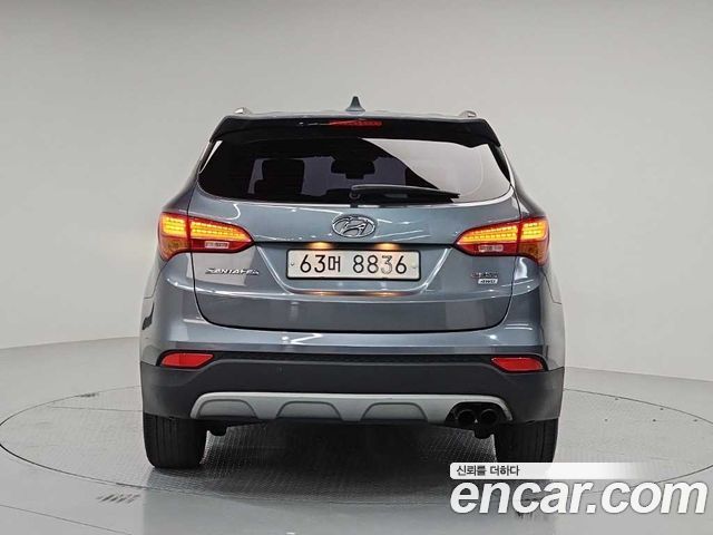 Hyundai Santafe Diesel(e-VGT) 2.0 4WD Exclusive — пробег 191 596 км — фото 3 из 5