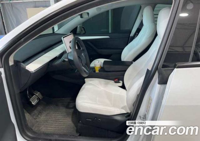 Tesla Model Y Long Range AWD — пробег 45 267 км — фото 4 из 5
