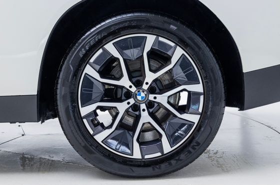 BMW X3 xDrive 20 — пробег 10 599 км — фото 5 из 5