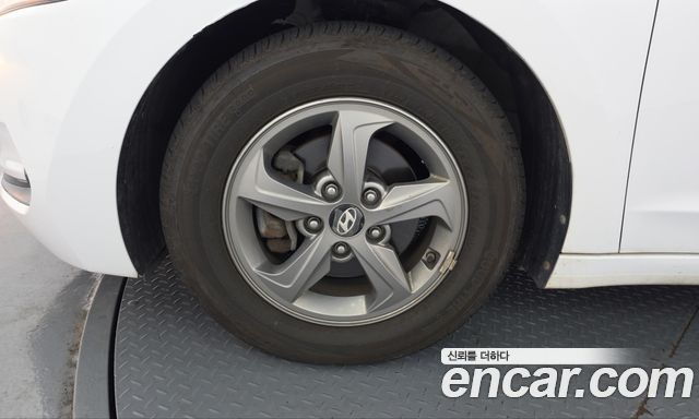 Hyundai AVANTE 1.6 GDI Smart — пробег 117 677 км — фото 5 из 5