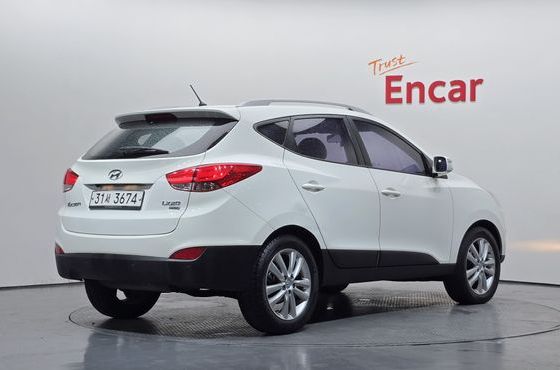 Hyundai Tucson Diesel 2WD LX20 Luxury — пробег 173 028 км — фото 2 из 5