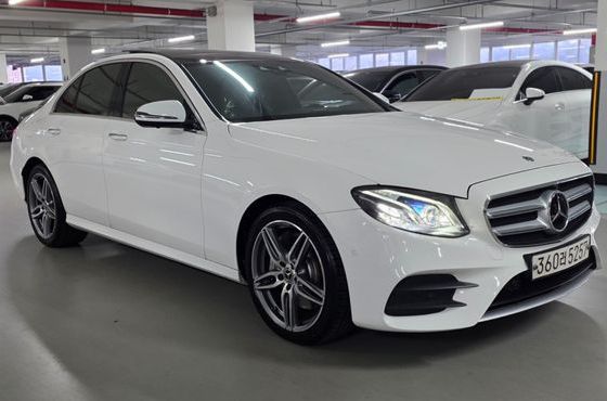 Mercedes-Benz E-Class E300 4MATIC AMG Line — пробег 89 990 км — фото 3 из 5