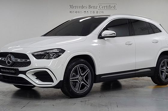 Mercedes-Benz GLA-Class GLA250 4MATIC — пробег 5 696 км — фото 1 из 5