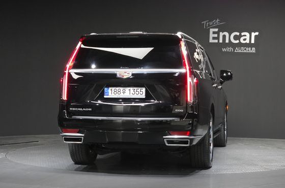 Cadillac Escalade 6.2 ESV ESV Premium Luxury Platinum — пробег 27 540 км — фото 4 из 5