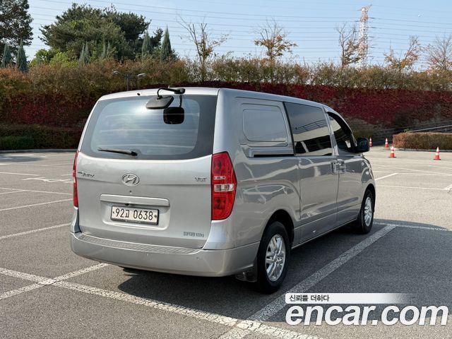 Hyundai Starex Van 5-Seater Smart — пробег 192 769 км — фото 4 из 5
