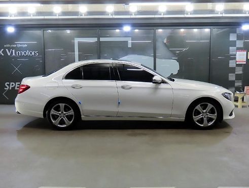 Mercedes-Benz E-Class E220d 4MATIC Avantgarde — пробег 75 445 км — фото 3 из 5