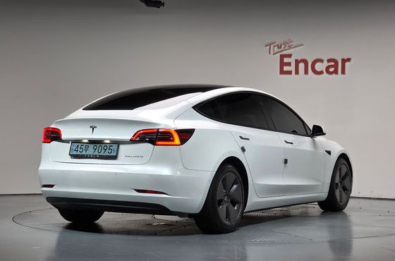 Tesla Model 3 Long Range AWD — пробег 81 261 км — фото 2 из 5