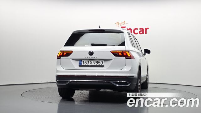 Volkswagen Tiguan 2.0 TDI Premium — пробег 35 116 км — фото 4 из 5