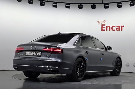 Audi A8 50 TDI Quattro Design LWB D4 — пробег 170 830 км — фото 2 из 5