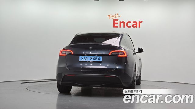 Tesla Model Y RWD — пробег 24 133 км — фото 4 из 5