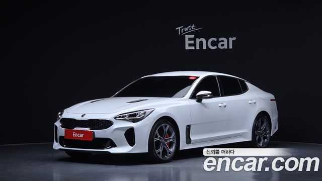 Kia Stinger 2.0 Turbo 2WD Platinum — пробег 48 972 км — фото 1 из 5