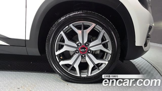 Kia Seltos из Кореи Encar