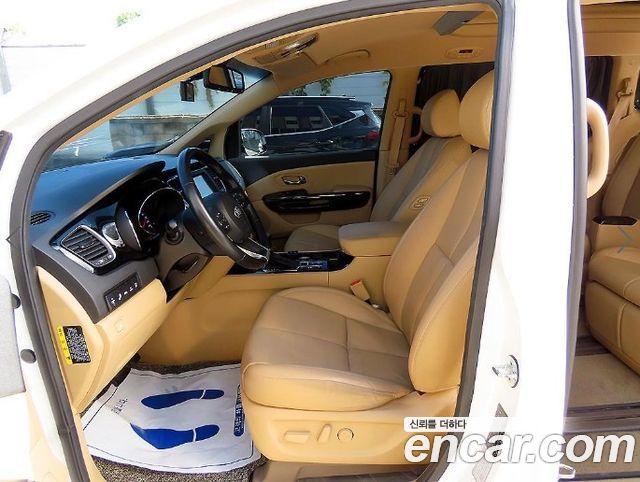Kia Carnival Gasoline 7-Seater Hi-Limousine President — пробег 260 530 км — фото 5 из 5