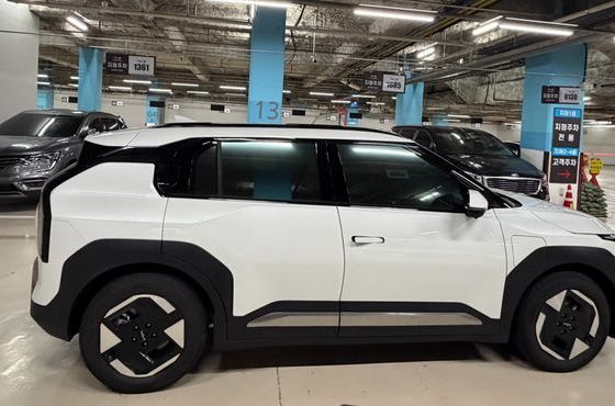 Kia EV3 Long Range 2WD Earth — пробег 920 км — фото 4 из 5