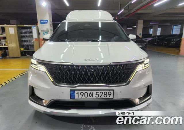 Kia Carnival Diesel 9-Seater Signature — пробег 174 051 км — фото 1 из 5