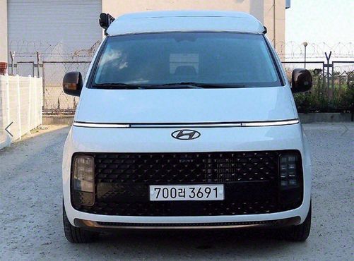 Hyundai Staria 4WD Camper Prestige Camper 11Seater — пробег 68 218 км — фото 1 из 5