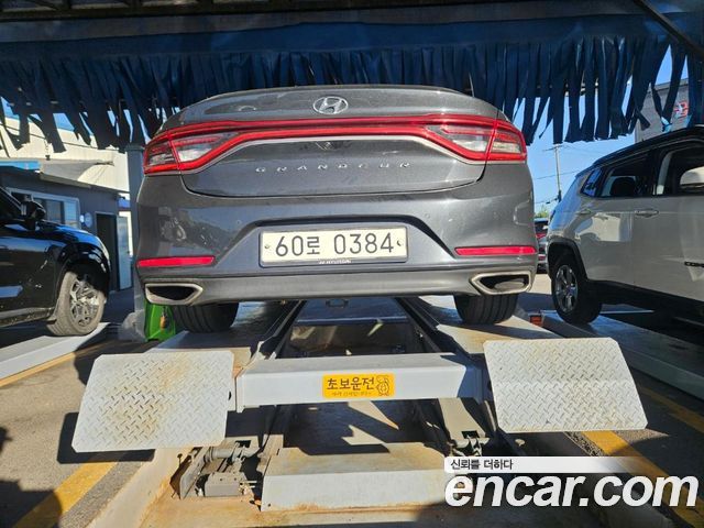 Hyundai Grandeur 2.4 Premium Special — пробег 220 410 км — фото 2 из 3