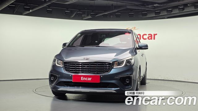 Kia Carnival 11-seater Noblesse — пробег 184 309 км — фото 3 из 5