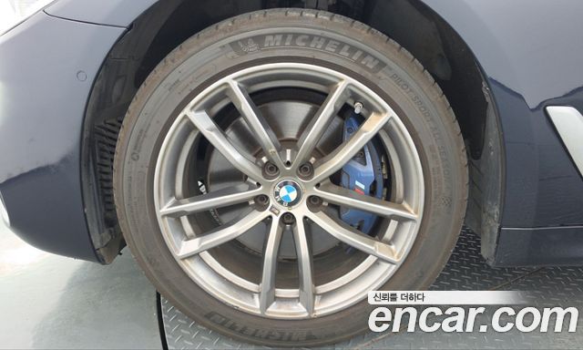 BMW 5-Series 530i xDrive M Sport Package — пробег 173 434 км — фото 5 из 5
