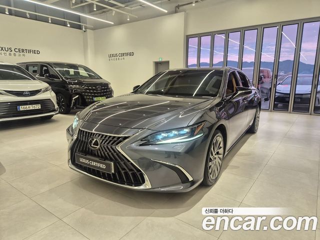 Lexus ES Executive — пробег 76 048 км — фото 1 из 5