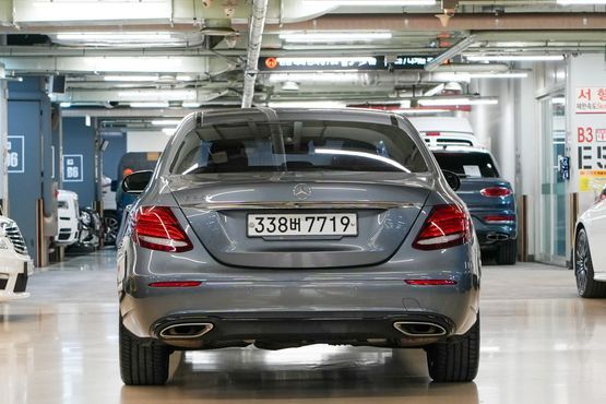 Mercedes-Benz E-Class E250 Avantgarde — пробег 58 000 км — фото 2 из 5