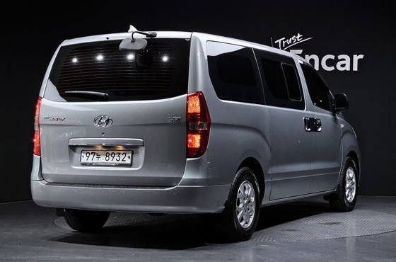 Hyundai Starex 5-Seater VAN CVX Premium — пробег 71 758 км — фото 2 из 5