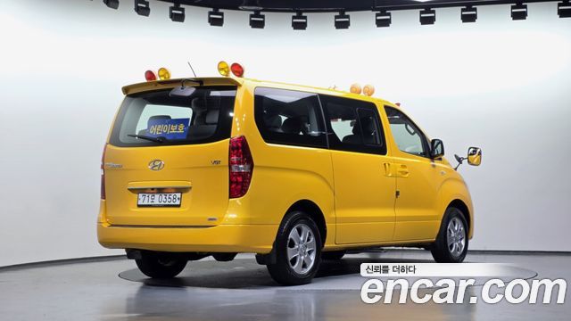 Hyundai Starex 4WD School Bus — пробег 56 541 км — фото 2 из 5