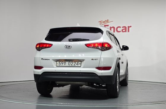 Hyundai Tucson Diesel 1.7 2WD Modern — пробег 181 380 км — фото 4 из 5