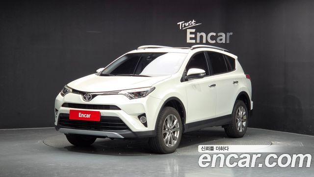 Toyota RAV4 2.5 2WD 4th — пробег 68 306 км — фото 1 из 5