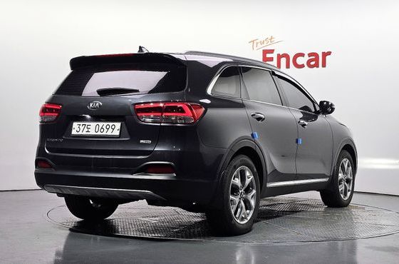 Kia Sorento Diesel 2.0 2WD Prestige — пробег 204 968 км — фото 2 из 5